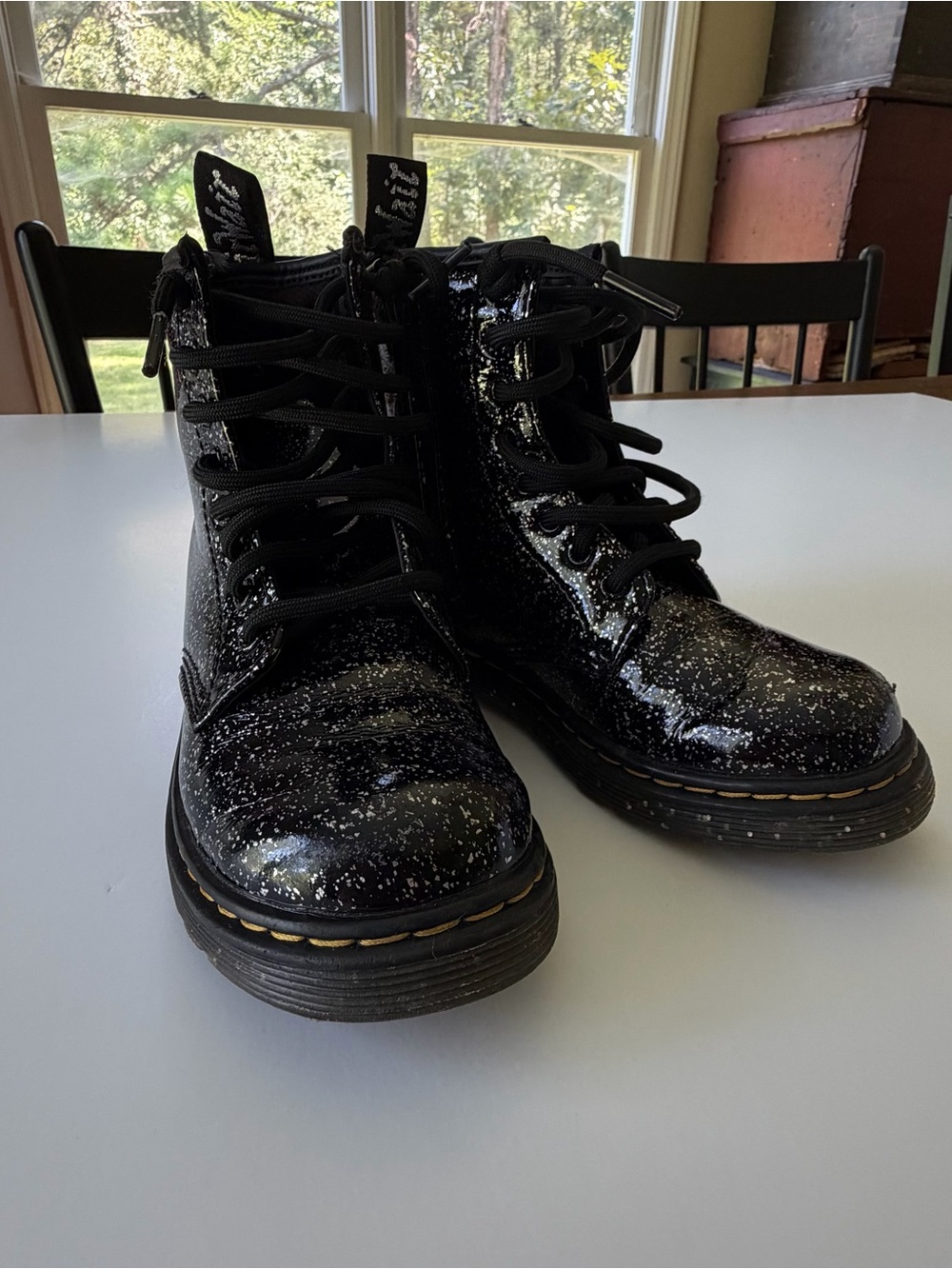 Girls Dr Martens Doc Cosmic Glitter Black Patent Leather Combat Boots Youth 11